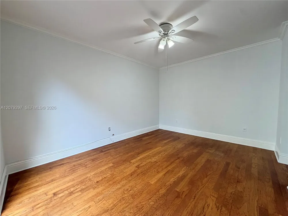 1135 Cliffrose St Hollywood, FL 33019
