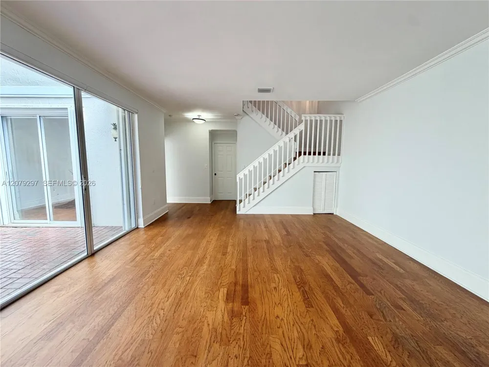 1135 Cliffrose St Hollywood, FL 33019