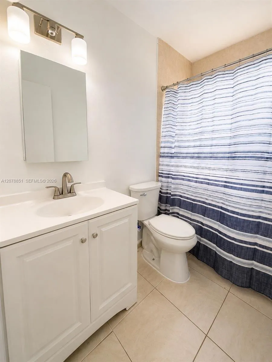 10841 SW 7th St #1 Sweetwater, FL 33174