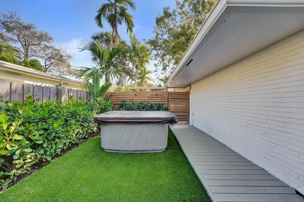4417 SW 38th Terrace Fort Lauderdale, FL 33312