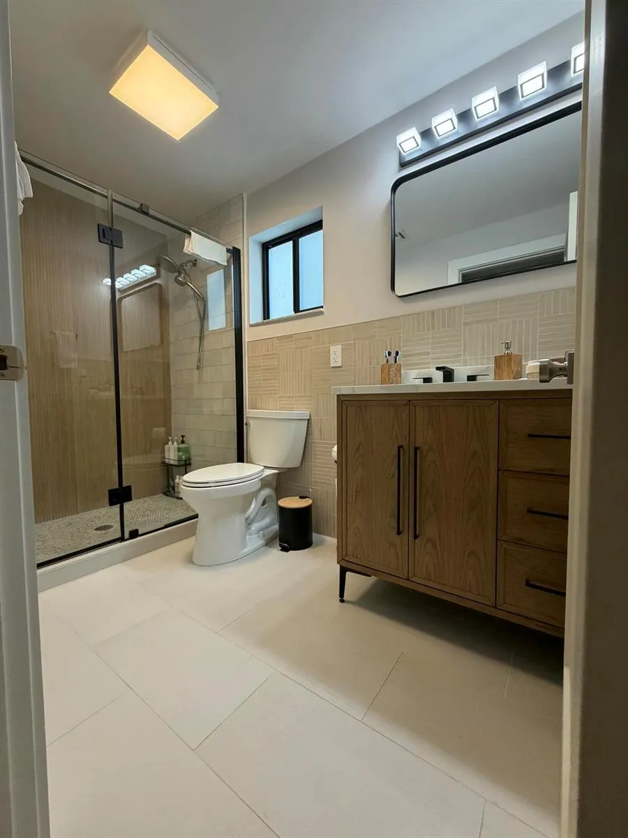 351 MARS AVENUE Tequesta, FL 33469