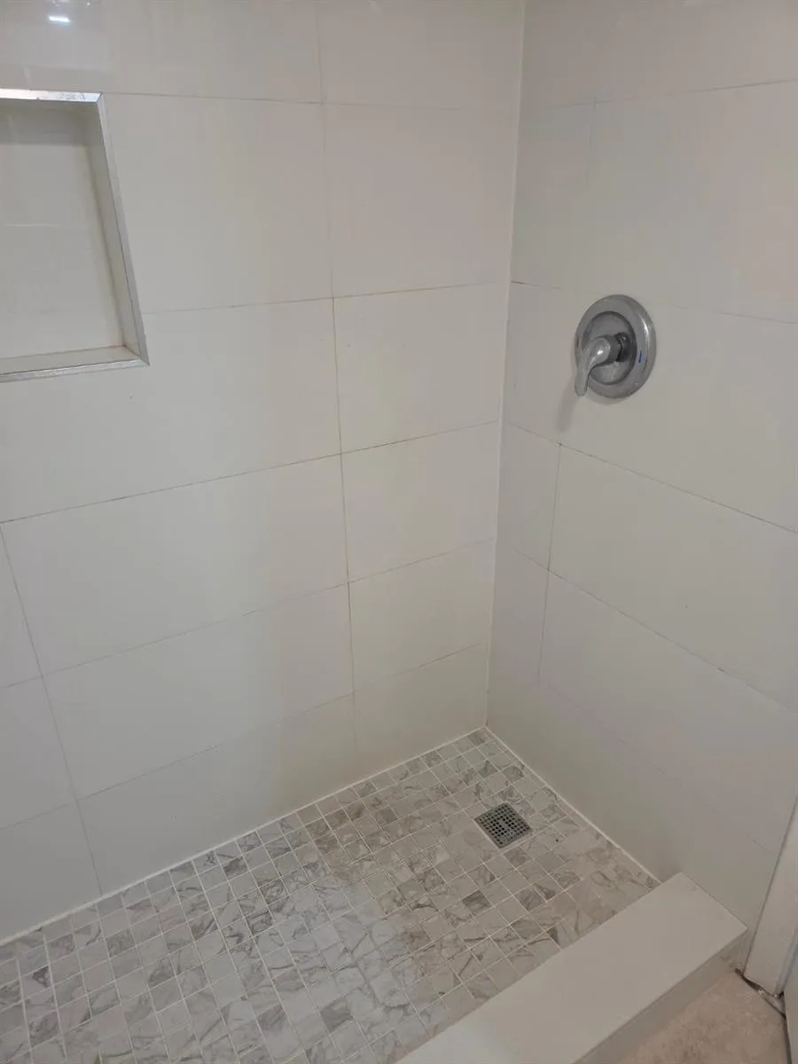 2401 RIVERSIDE DRIVE #306-B Coral Springs, FL 33065