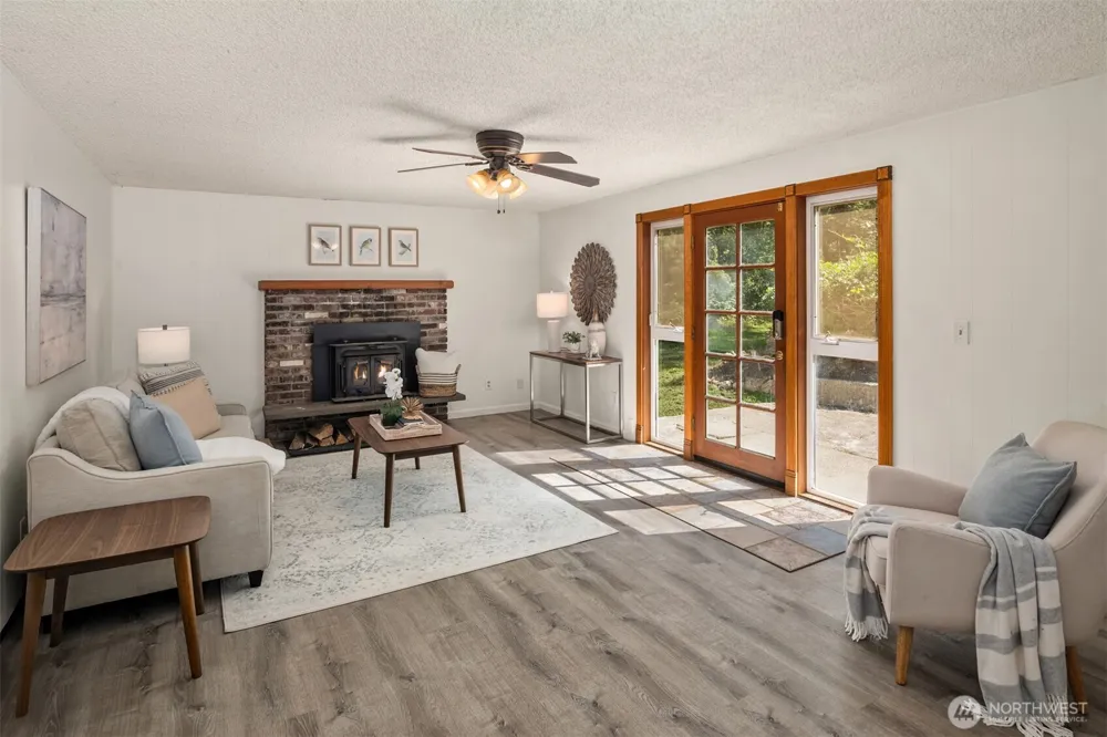 28444 Retreat Kanaskat Road SE Ravensdale, WA 98051