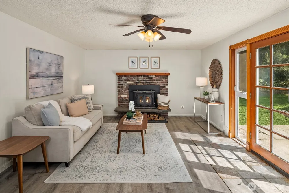 28444 Retreat Kanaskat Road SE Ravensdale, WA 98051