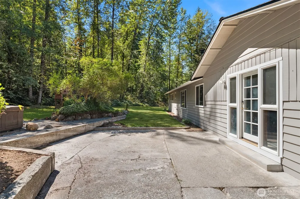 28444 Retreat Kanaskat Road SE Ravensdale, WA 98051