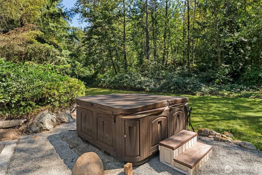28444 Retreat Kanaskat Road SE Ravensdale, WA 98051
