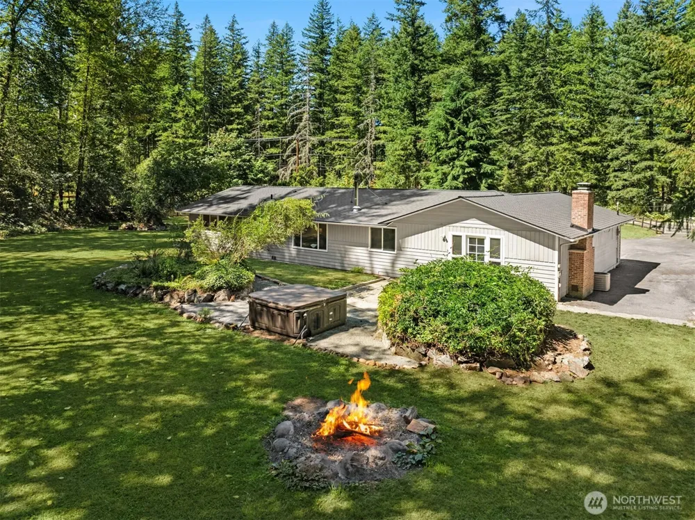 28444 Retreat Kanaskat Road SE Ravensdale, WA 98051