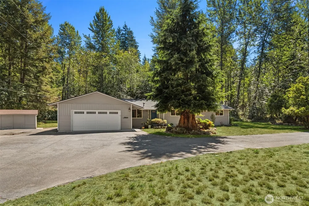 28444 Retreat Kanaskat Road SE Ravensdale, WA 98051