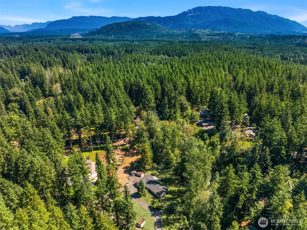28444 Retreat Kanaskat Road SE Ravensdale, WA 98051
