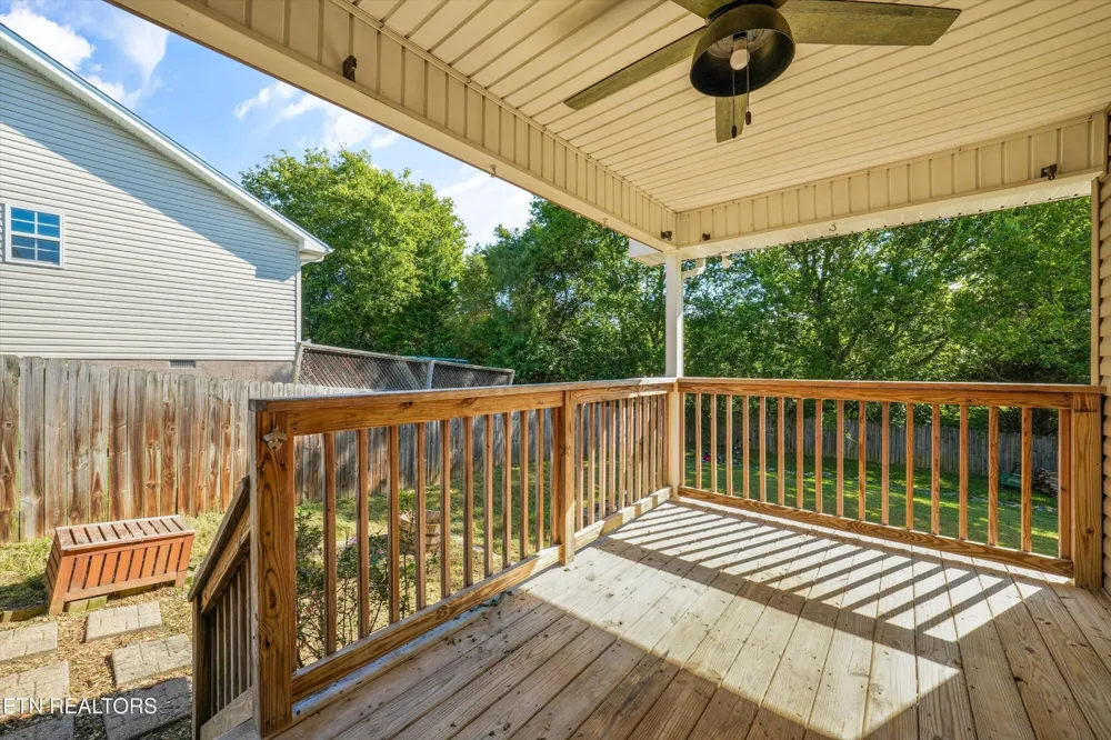 1006 Stones Throw Lane Sevierville, TN 37876