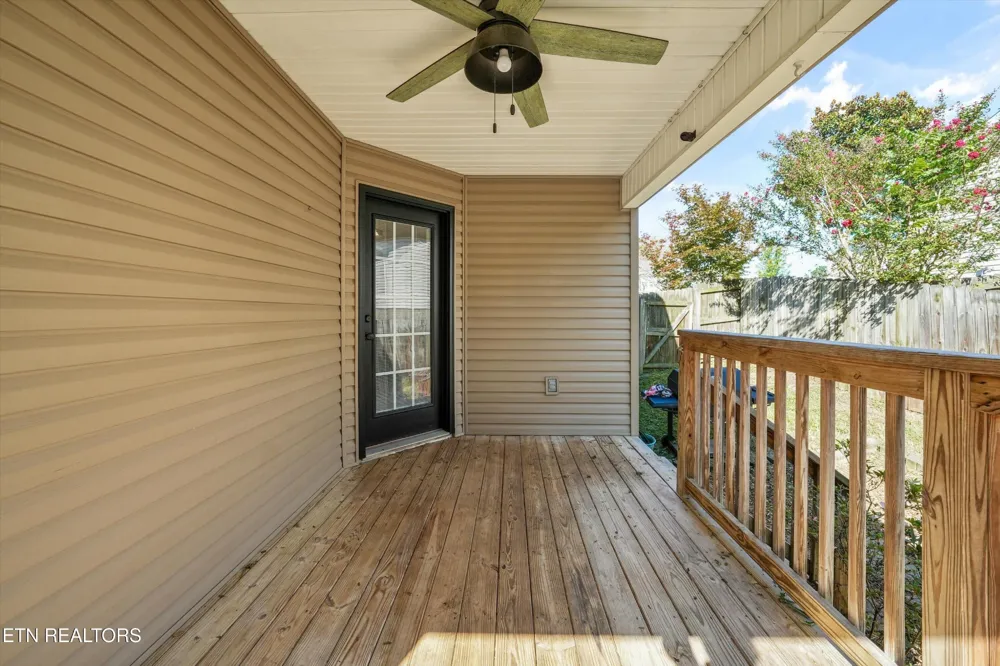 1006 Stones Throw Lane Sevierville, TN 37876