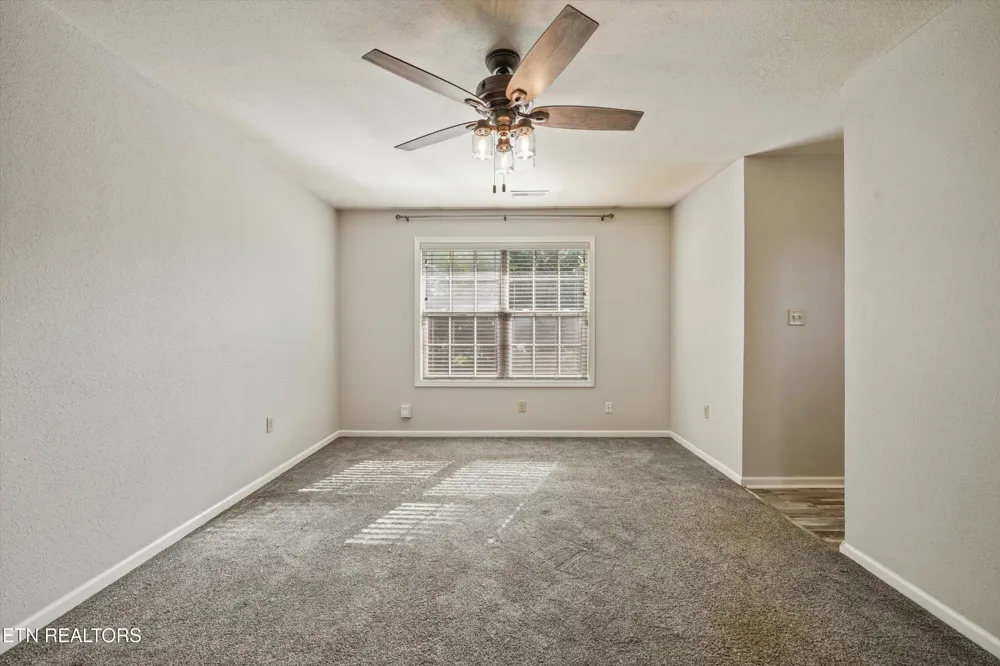 1006 Stones Throw Lane Sevierville, TN 37876