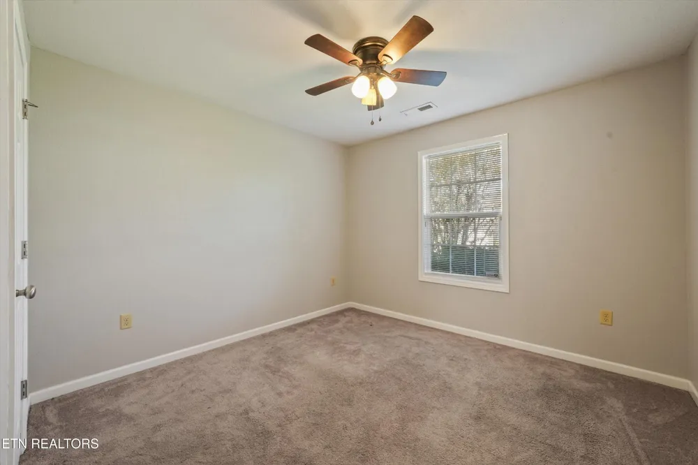 1006 Stones Throw Lane Sevierville, TN 37876