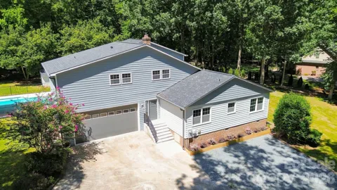 5225 Mayhew Country Drive
