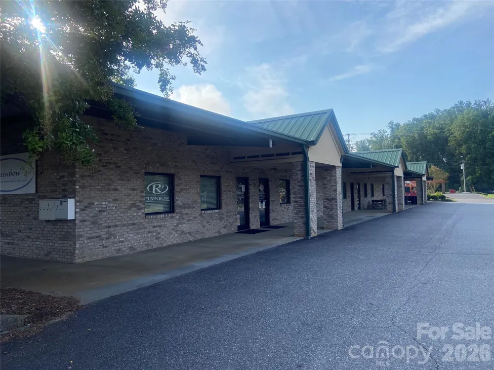 408 W Fleming Drive Morganton, NC 28655