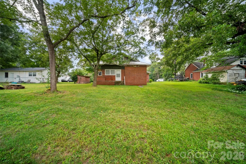116 Whitesides Street Cherryville, NC 28021