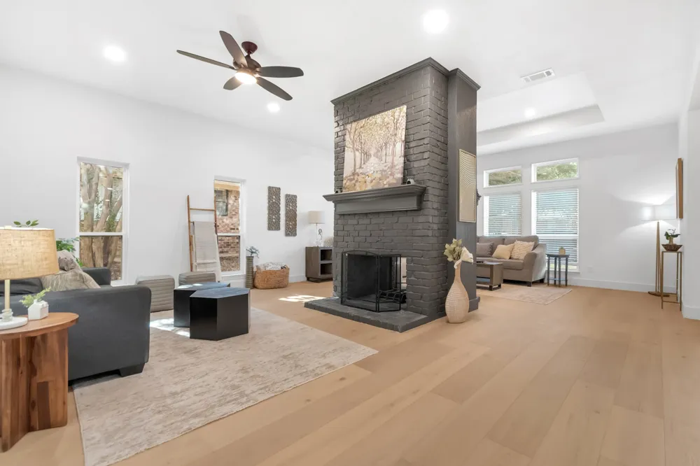 3400 Sailmaker Lane Plano, TX 75023