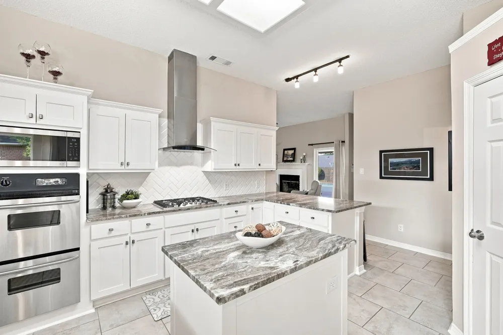 214 Barbara Way Red Oak, TX 75154