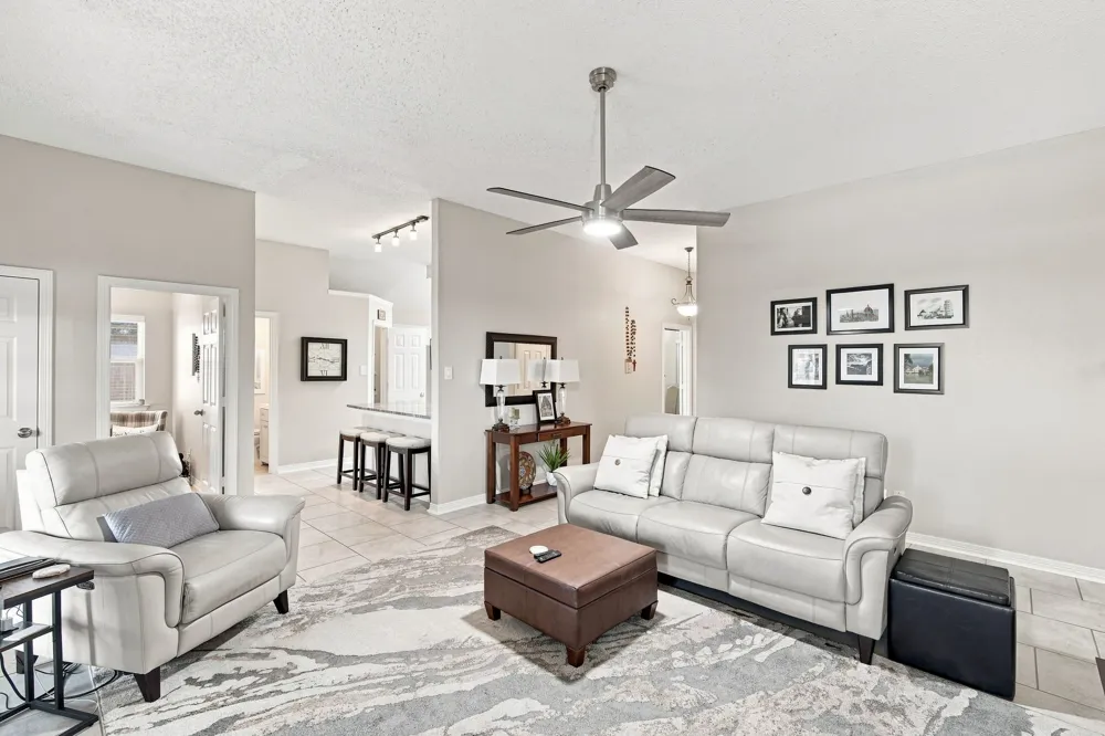 214 Barbara Way Red Oak, TX 75154