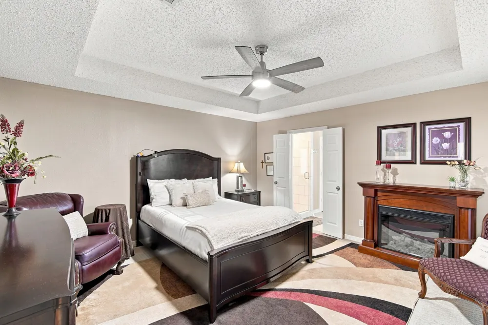 214 Barbara Way Red Oak, TX 75154
