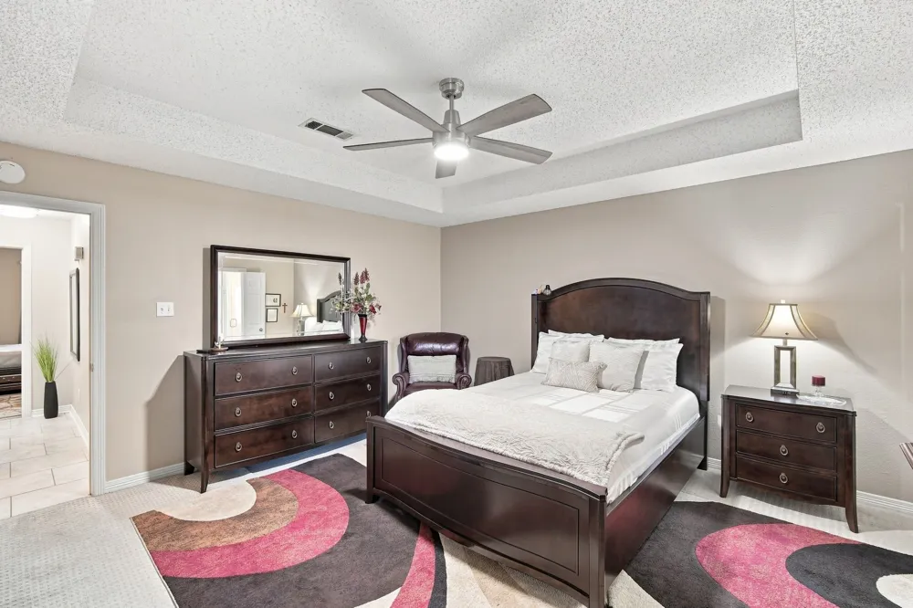 214 Barbara Way Red Oak, TX 75154