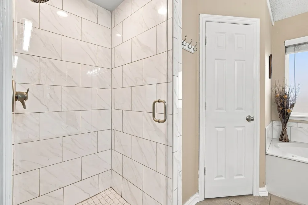 214 Barbara Way Red Oak, TX 75154