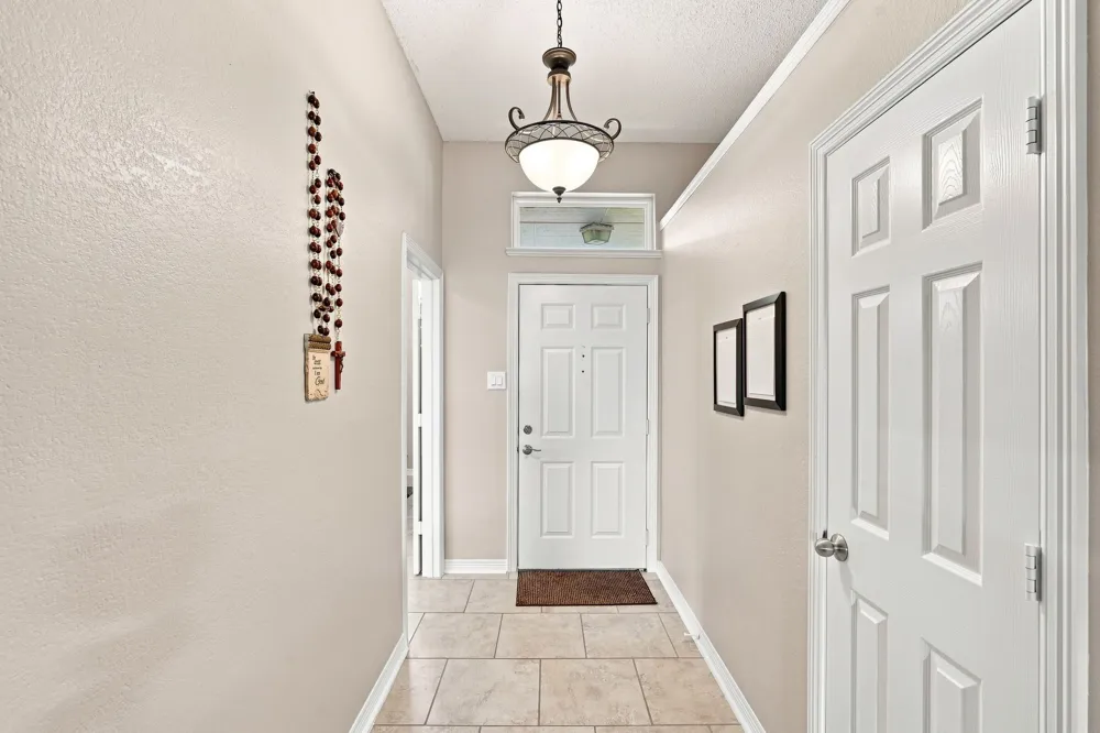 214 Barbara Way Red Oak, TX 75154