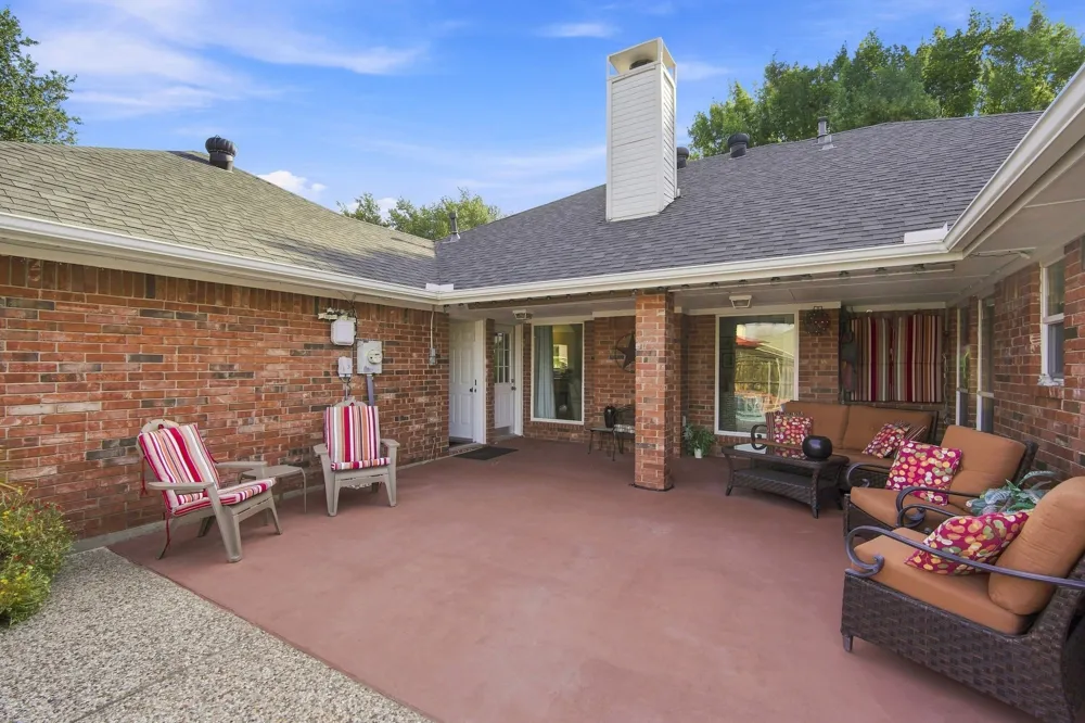 214 Barbara Way Red Oak, TX 75154