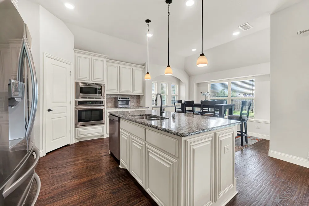 6300 Sudbury Lane Mesquite, TX 75181