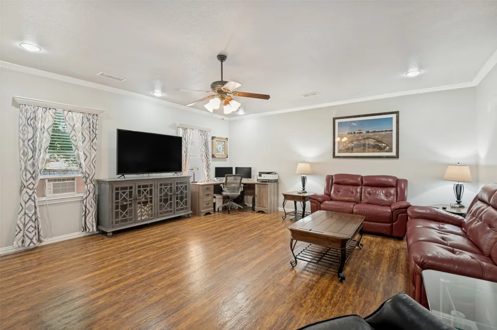 1515 Francis Street Carrollton, TX 75006