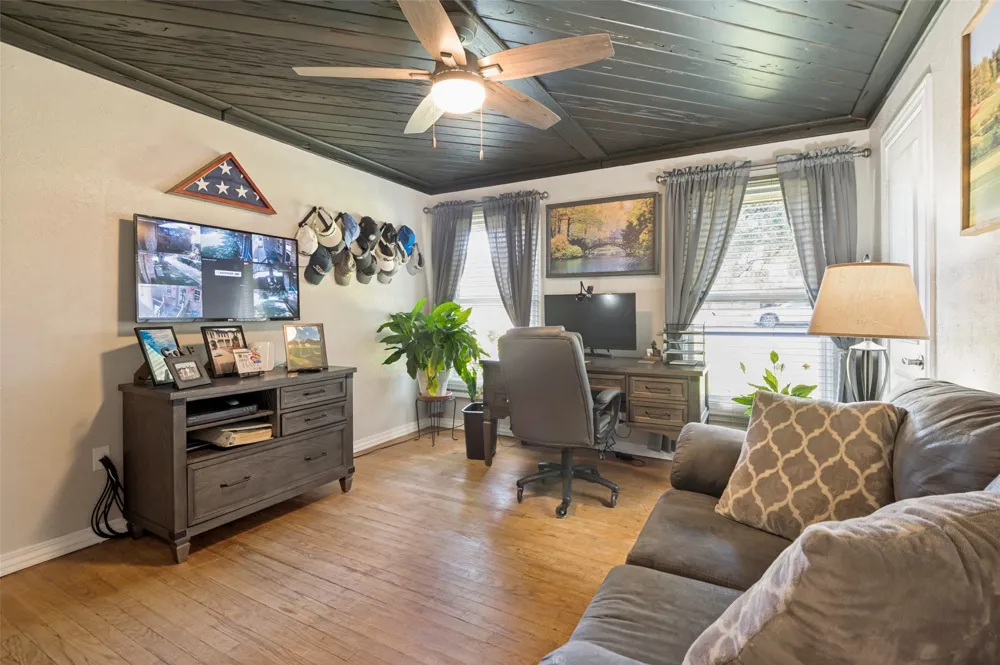 1515 Francis Street Carrollton, TX 75006