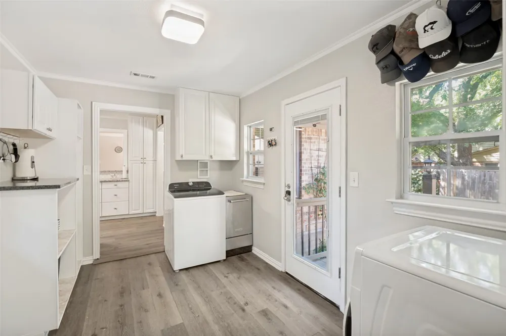 1515 Francis Street Carrollton, TX 75006