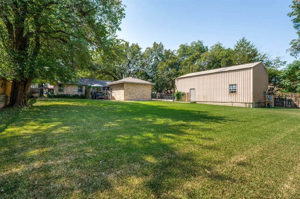 1515 Francis Street Carrollton, TX 75006