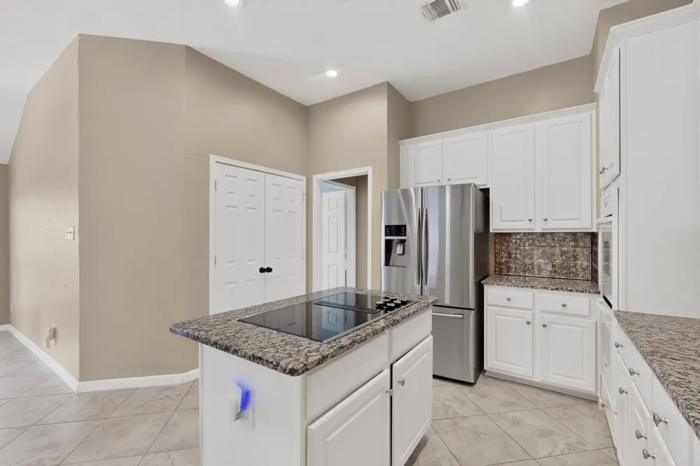 605 Oak Hollow Lane Flower Mound, TX 75028