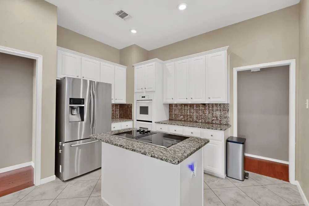 605 Oak Hollow Lane Flower Mound, TX 75028