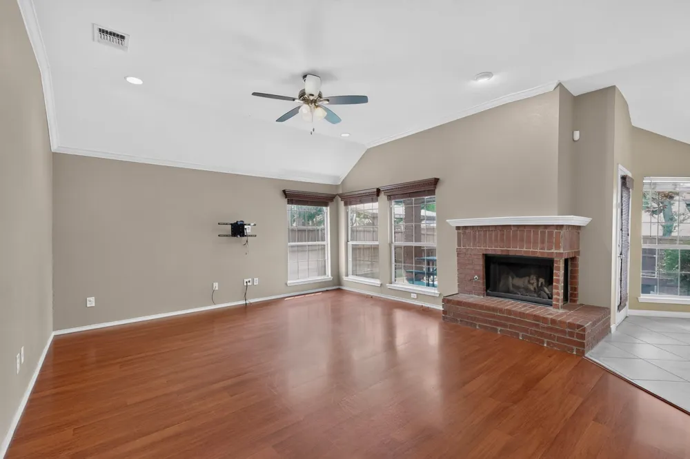 605 Oak Hollow Lane Flower Mound, TX 75028