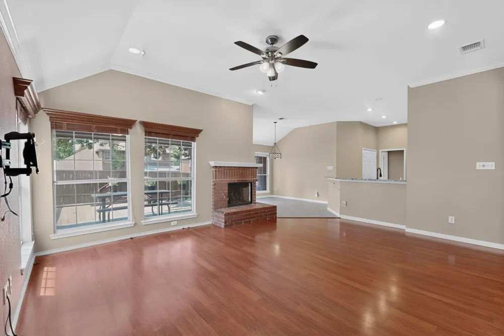 605 Oak Hollow Lane Flower Mound, TX 75028