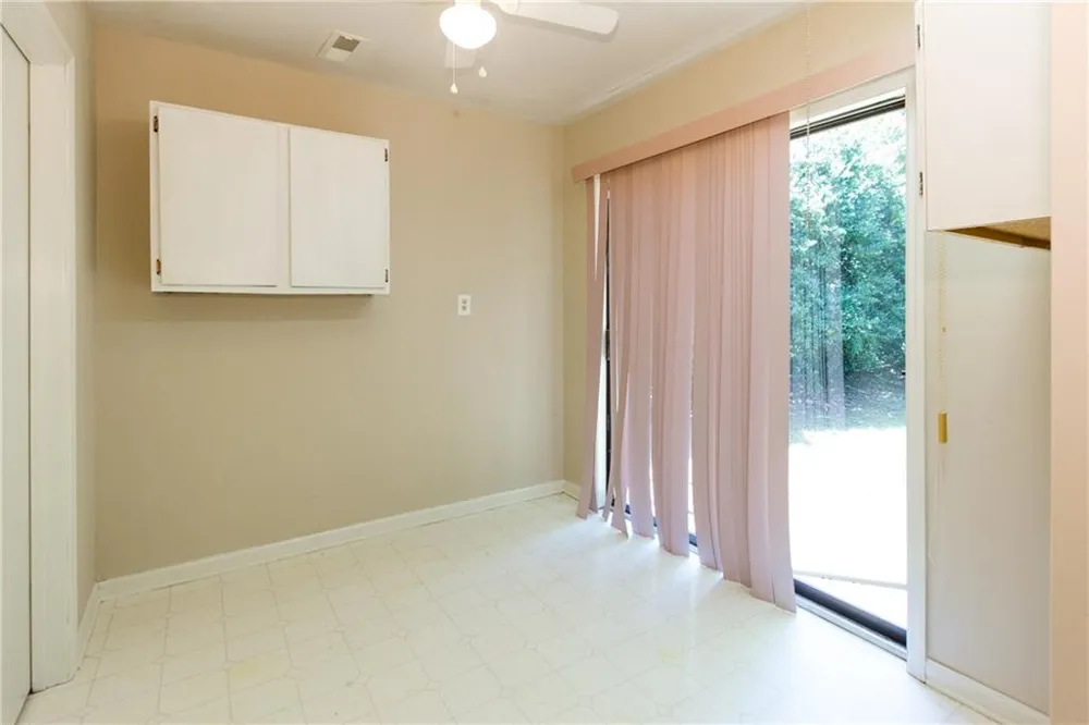 2007 Walden Park Drive Snellville, GA 30078