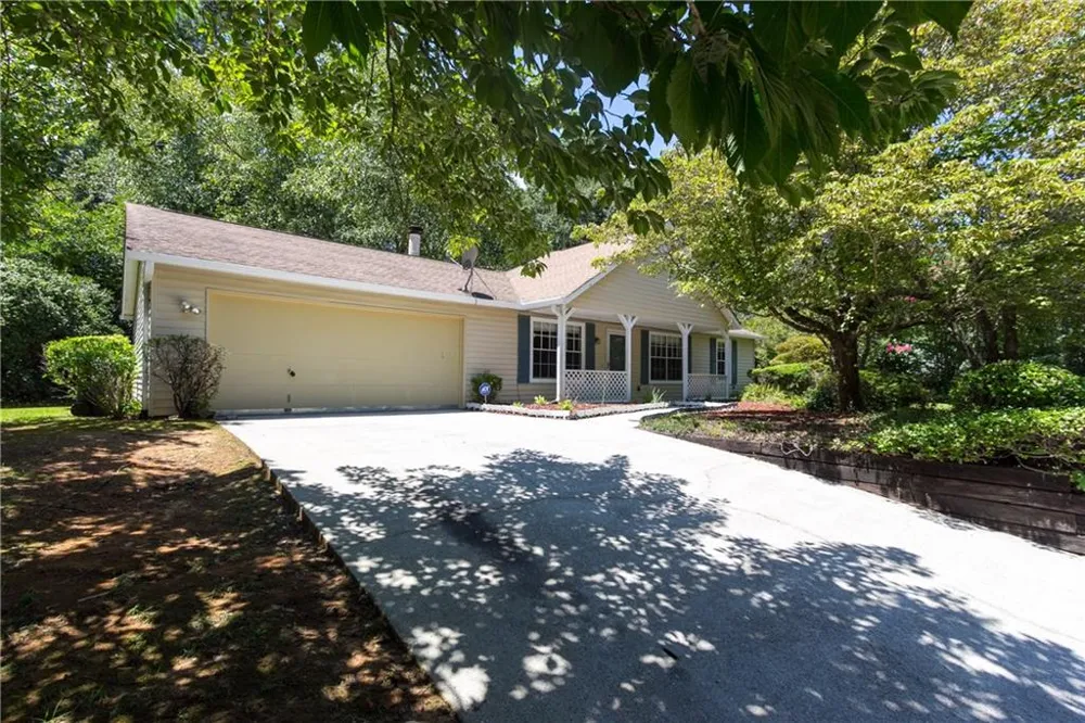 2007 Walden Park Drive Snellville, GA 30078