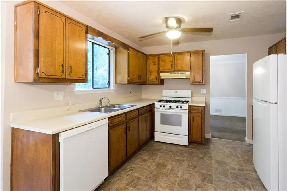 2007 Walden Park Drive Snellville, GA 30078