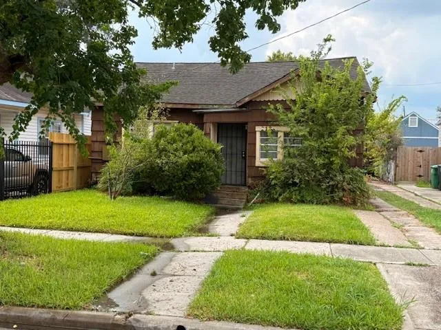 5136 Leeland Street Houston, TX 77023