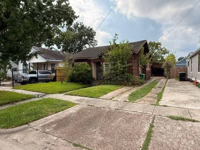 5136 Leeland Street Houston, TX 77023