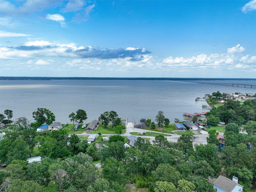 200 Canary Street Point Blank, TX 77364