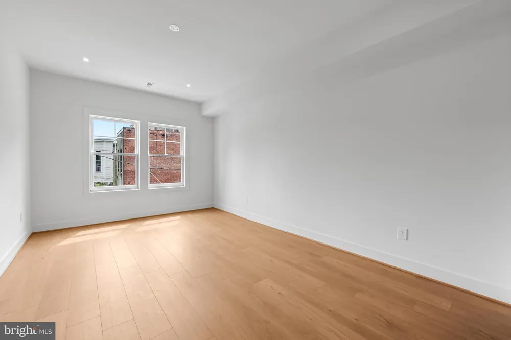 309 E 22ND STREET Baltimore, MD 21218