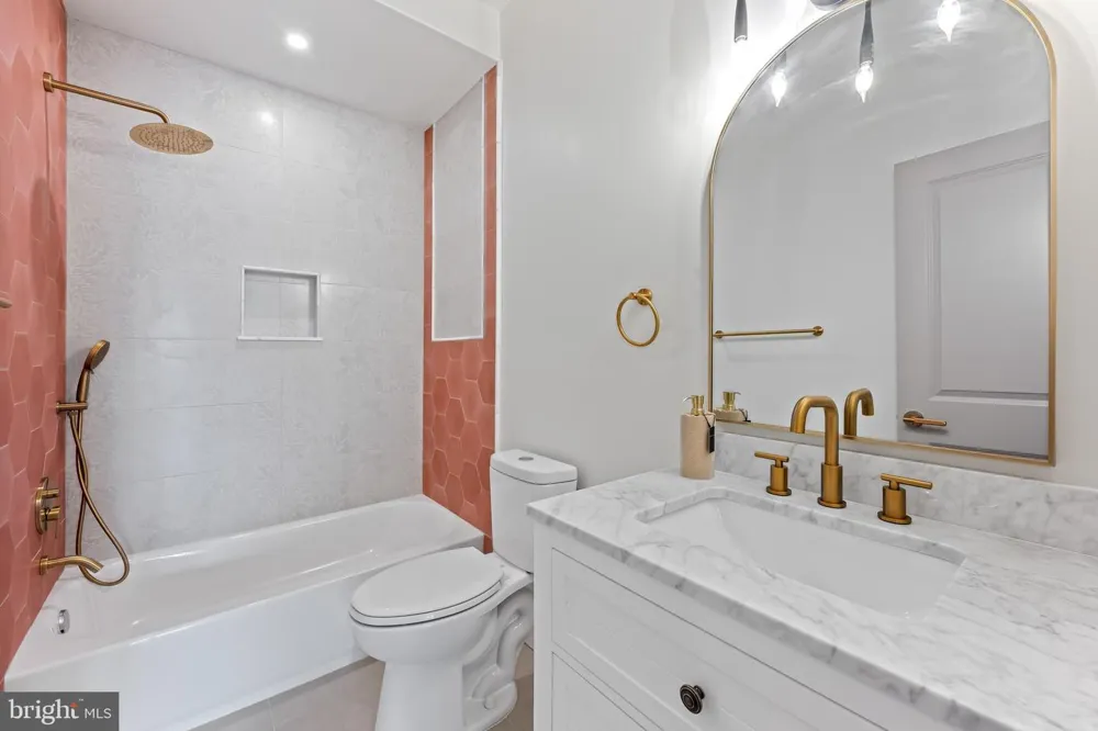 309 E 22ND STREET Baltimore, MD 21218