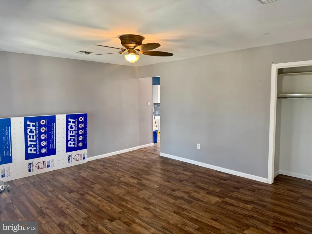 14 S BOSTON DRIVE Little Egg Harbor, NJ 08087