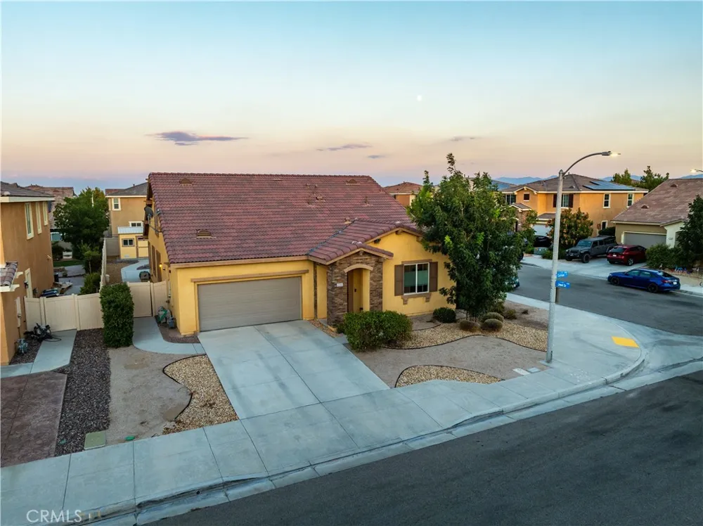 43846 Catsue Lancaster, CA 93536