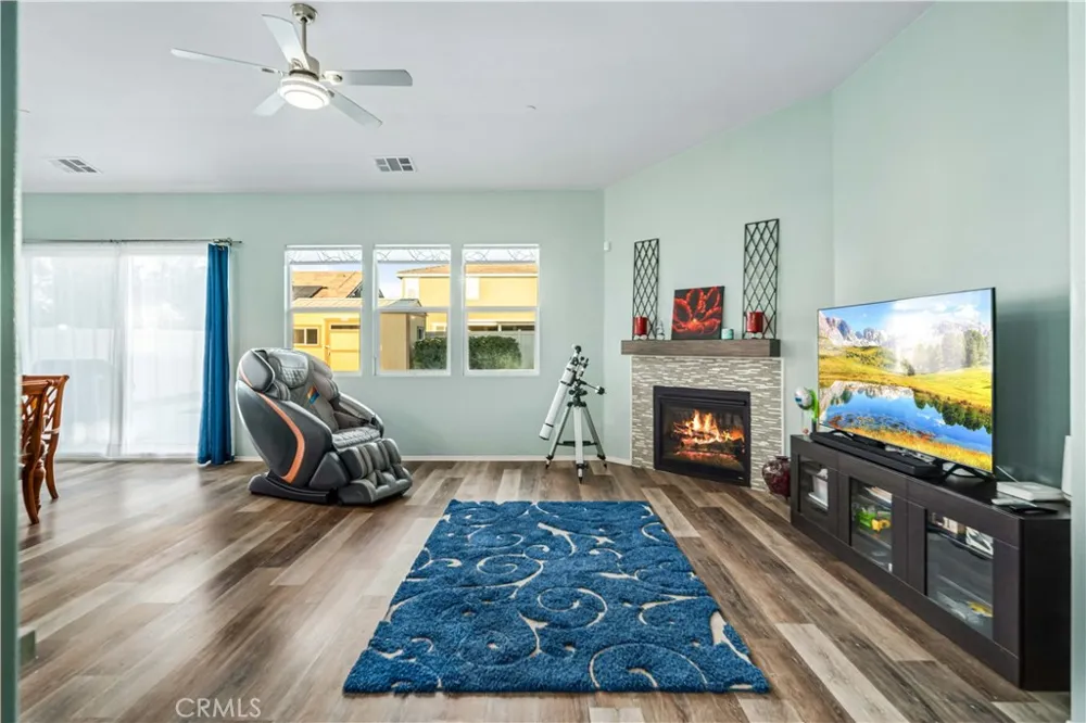 43846 Catsue Lancaster, CA 93536