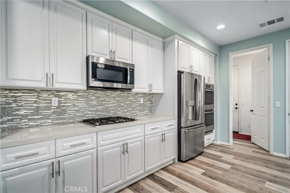 43846 Catsue Lancaster, CA 93536