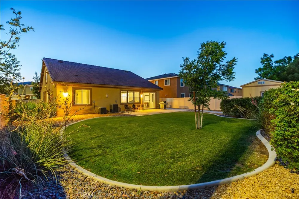 43846 Catsue Lancaster, CA 93536